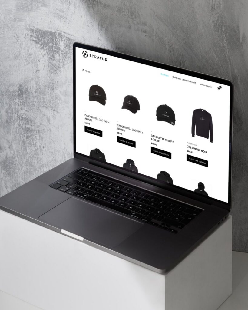 Boutique en ligne d’une équipe, affichée sur un ordinateur portable